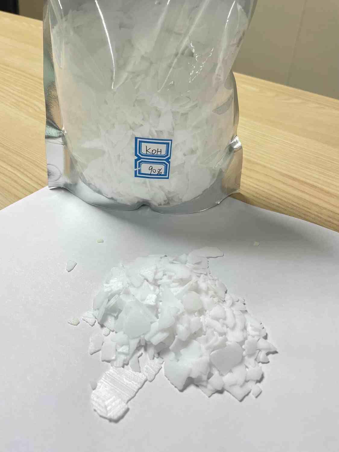 Premium 90% Potassium Hydroxide Flakes for Soap Making